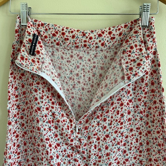 Brandy Melville | Floral Mini Skirt, Size XS/S ✨ - Picture 7 of 9